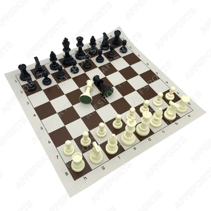 Jogo de xadrez com suas respectivas pedras, tabuleiro e